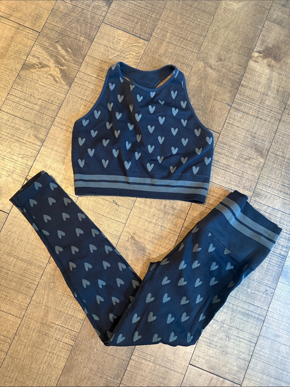 Spiritual Gangster M/L Heart Print Navy Active Set - Top & Leggings